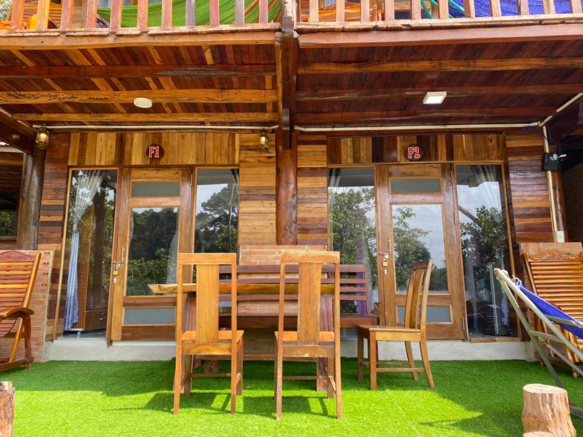 Floor River View Cat Tien Exterior photo